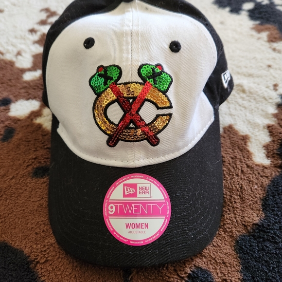 New Era womens Blackhawks hat - Picture 1 of 6